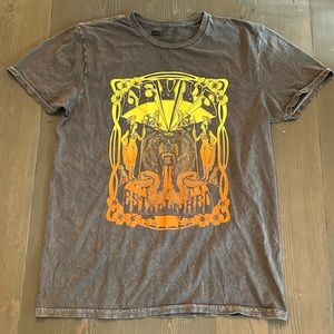 Levi’s Graphic Tee, Size Medium